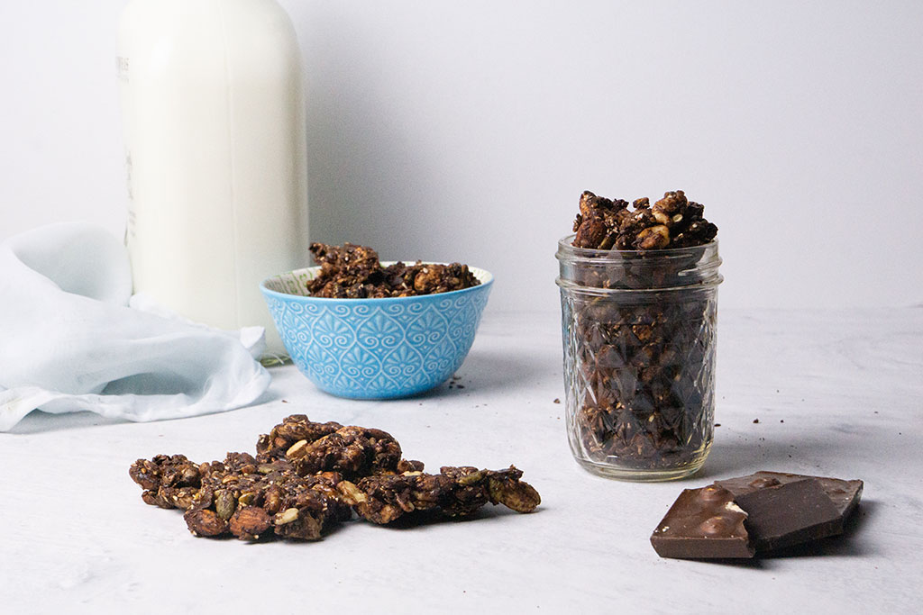 Paleo Dark Chocolate Granola