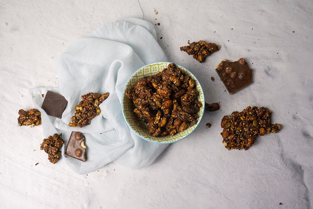 Paleo Dark Chocolate Granola